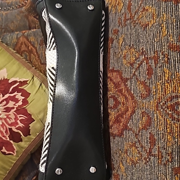 Calvin Klein Raffia Roxy Tote, Hand Bag - Picture 6 of 11